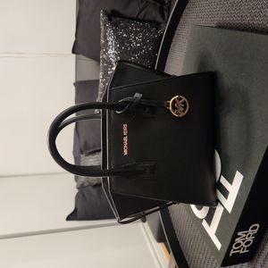 Michael Kors Small Avril Tote